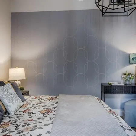 Angelica Luxurious Modern In The Heart Of